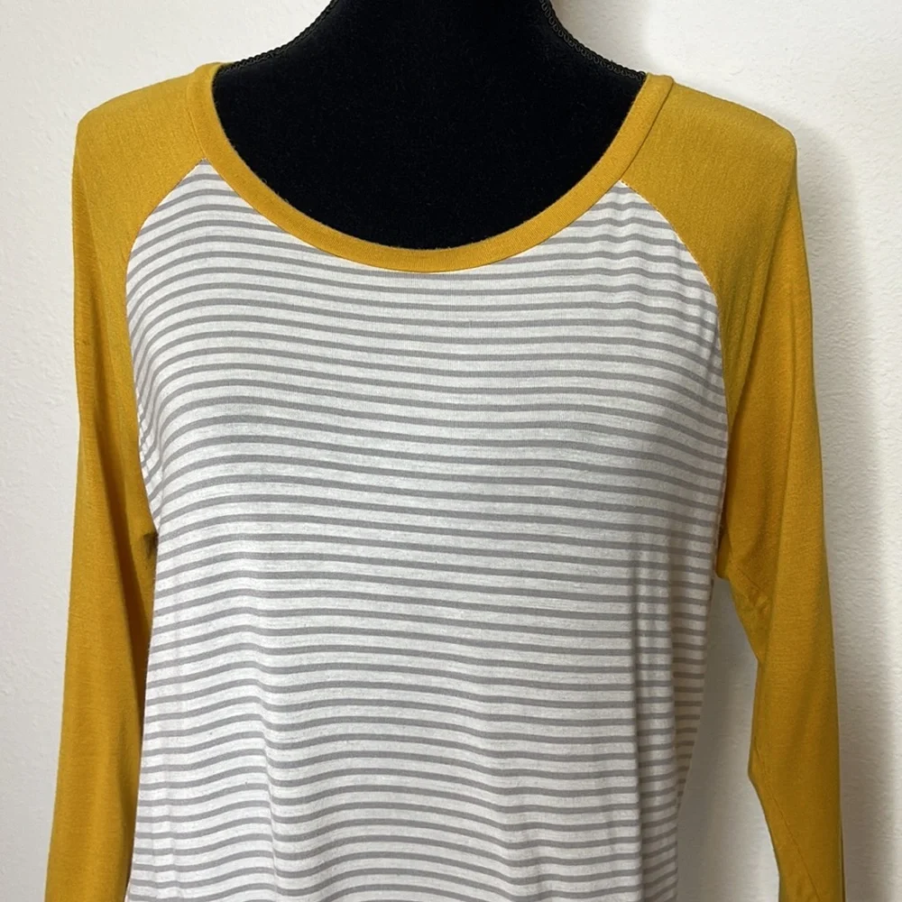 Maurices size M raglan sleeve gray and white stripes with mustard sleeves - Picture 3 of 8